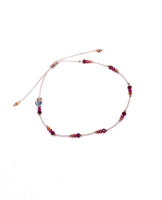 Bracciale con tormalina rosa e charm su filo regolabile